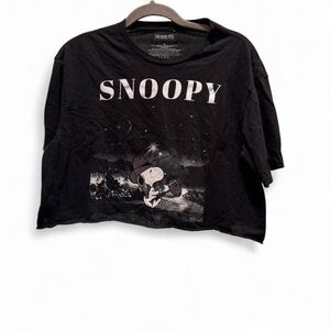Peanuts Snoopy Black Graphic Cropped T-Shirt